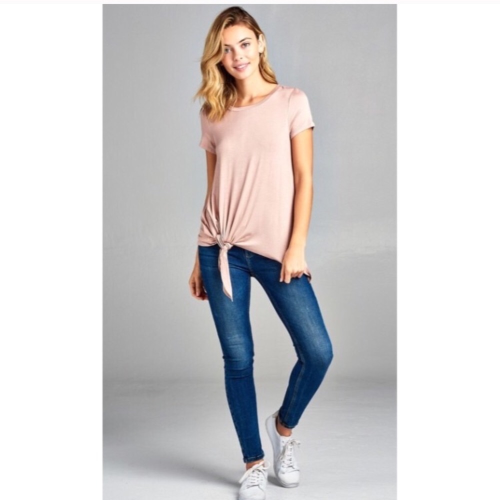 HOST PICKπ Super Soft Blush Side Tie Tee - Picture 5 of 6